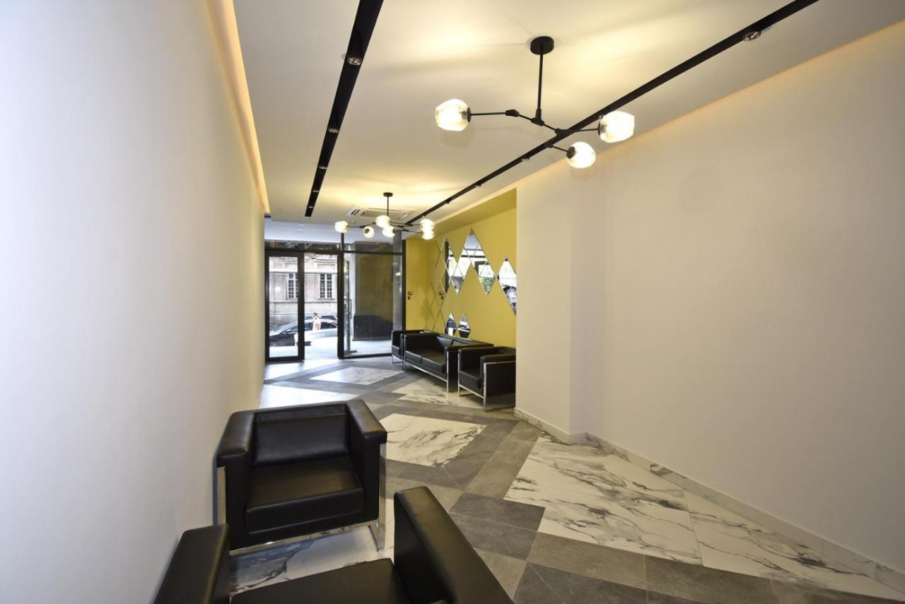 Home4You City Center Apartments Ереван Екстериор снимка