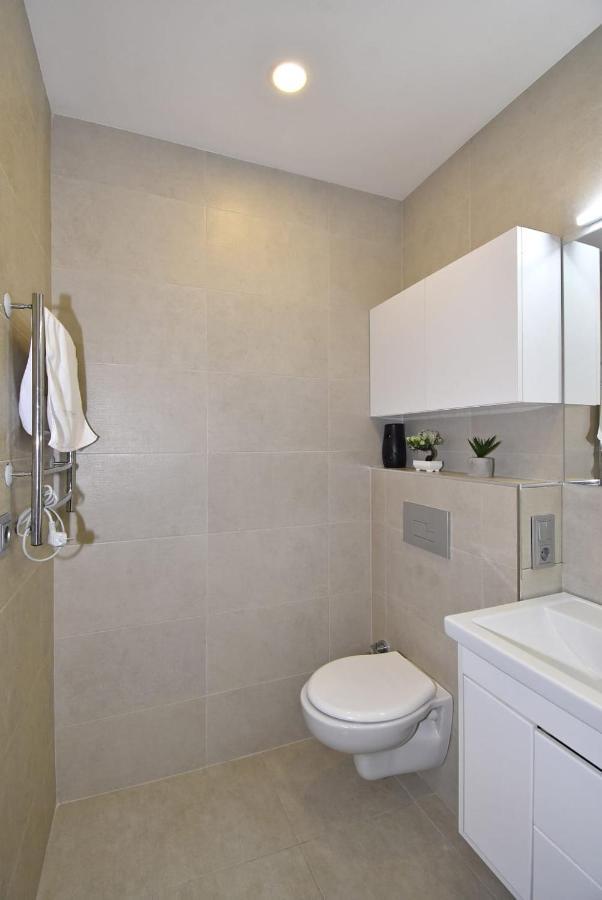 Home4You City Center Apartments Ереван Екстериор снимка