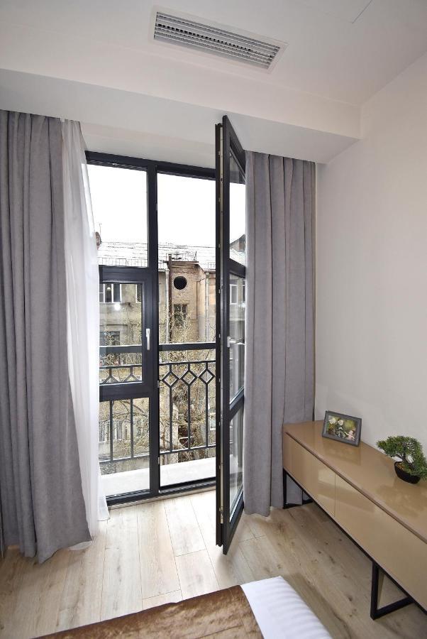 Home4You City Center Apartments Ереван Екстериор снимка
