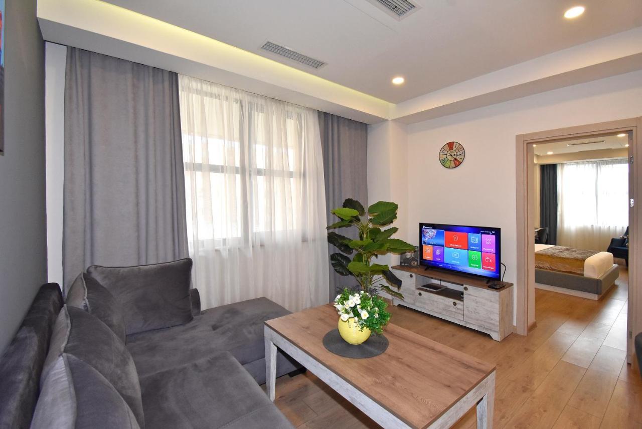 Home4You City Center Apartments Ереван Екстериор снимка