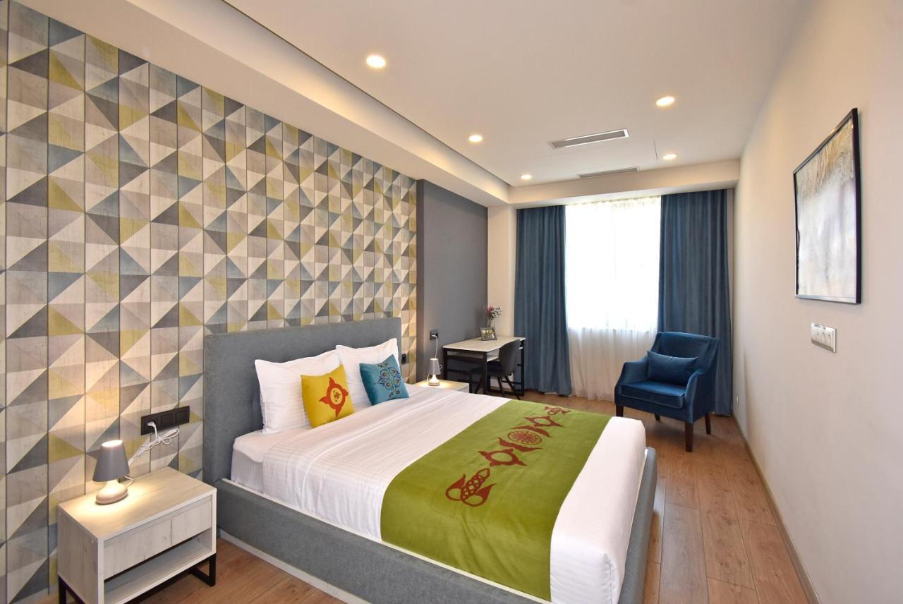 Home4You City Center Apartments Ереван Екстериор снимка
